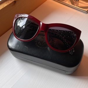 Tres Noir cat eye sunglasses